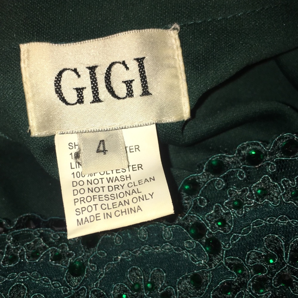 Size 4 prom dress - Picture 5 of 7